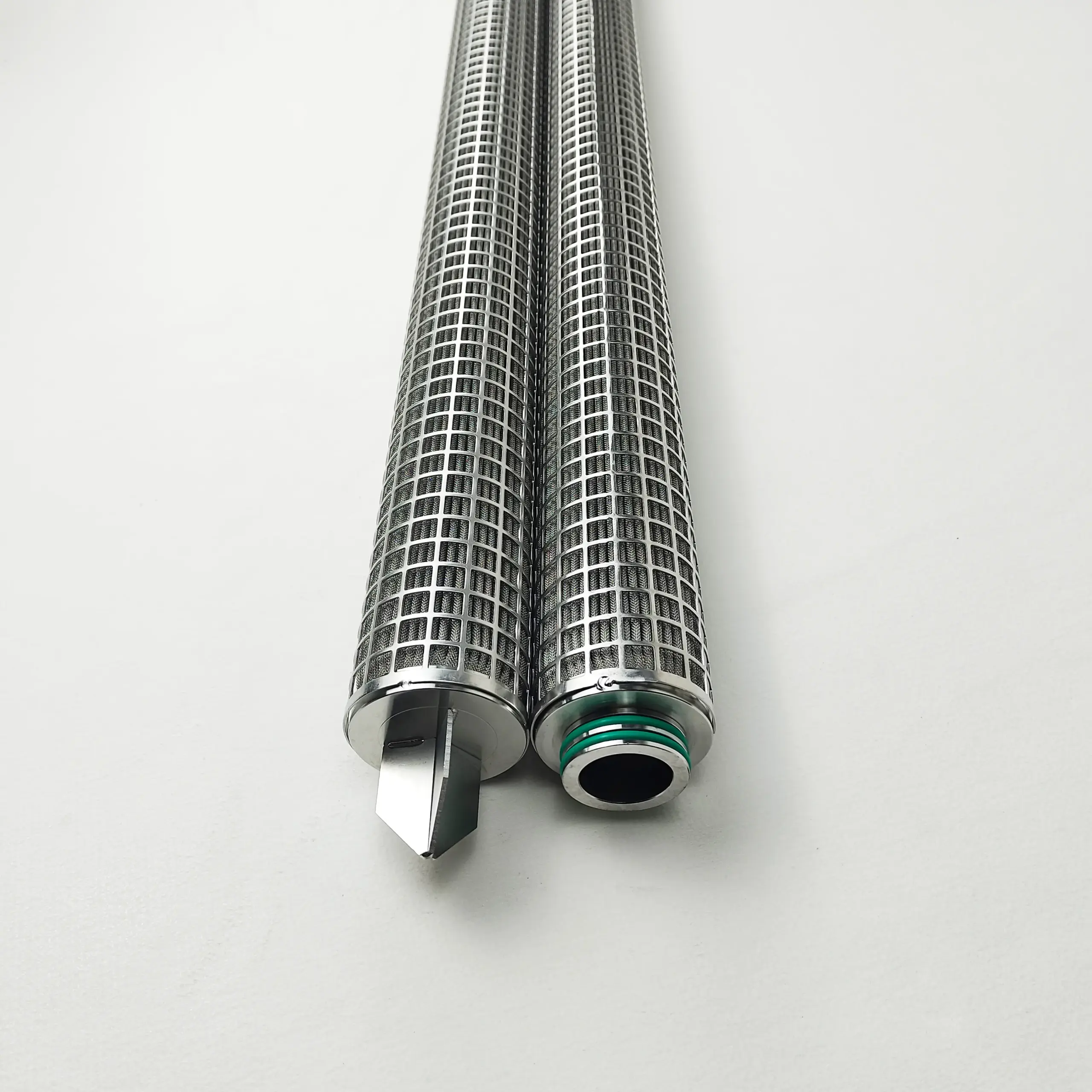 Petrochemical solution filter element